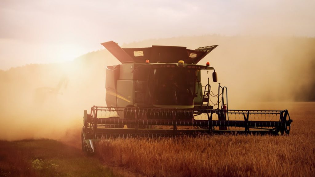 How Many Bushels of Corn Fit in a Semi-trailer