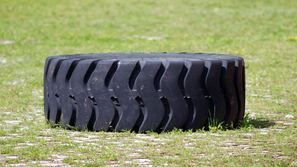 Can You Put A Tube In A Tubeless Tractor Tire?