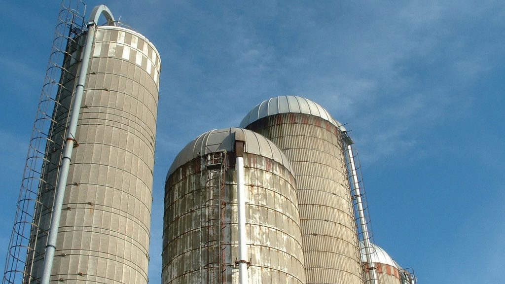 Why Are Grain Silos Round And Tall?