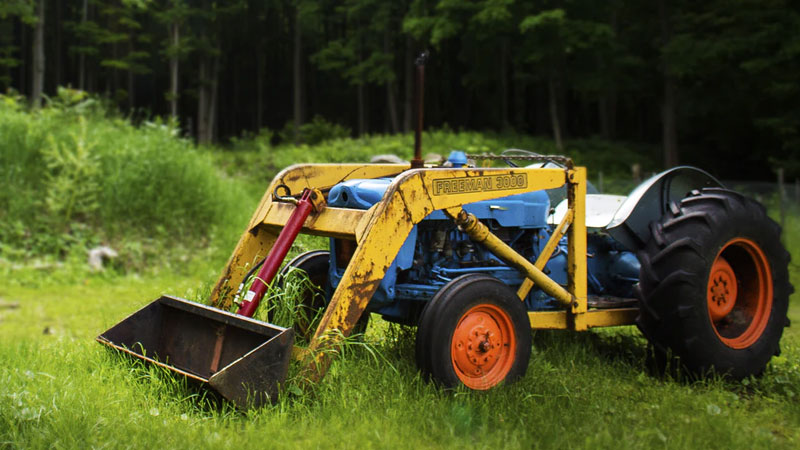 What Loader Fits My Tractor? Find out Here 