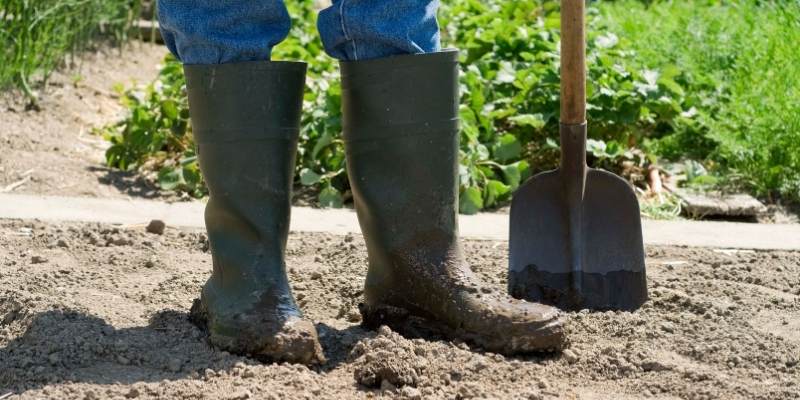 Best Rubber Boots For Farm Work